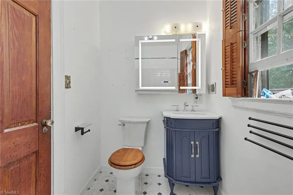 112 Erwin Street Mocksville, NC 27028