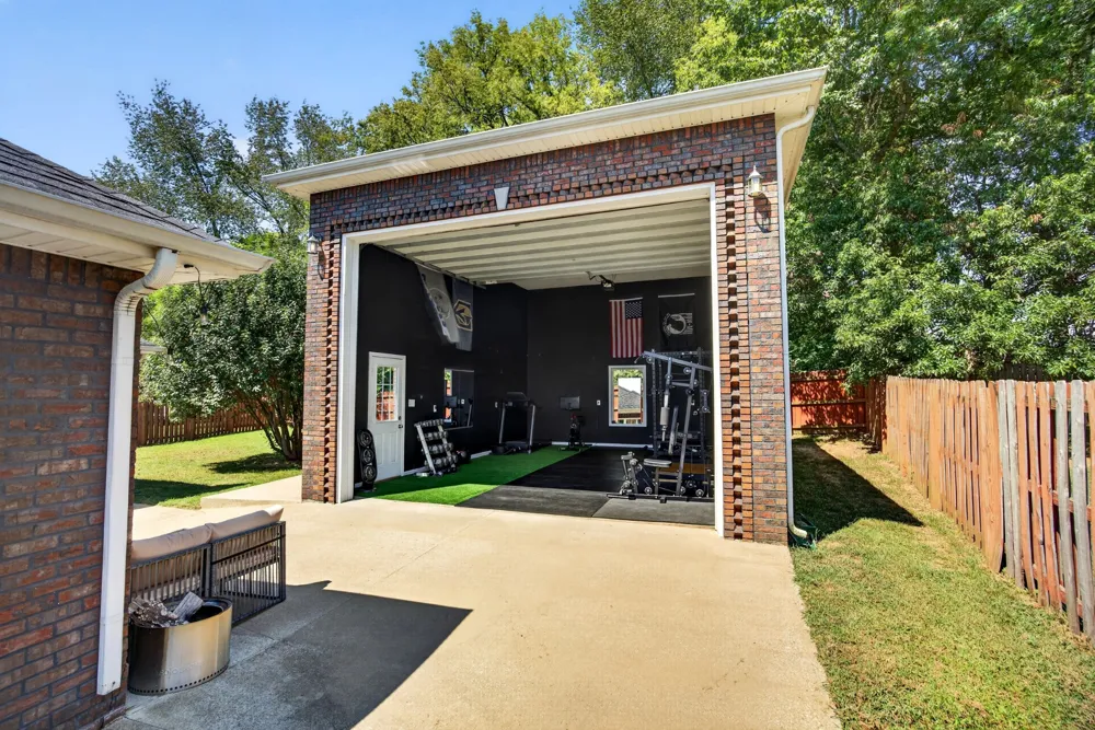 1028 Hendricks Ct Clarksville, TN 37040