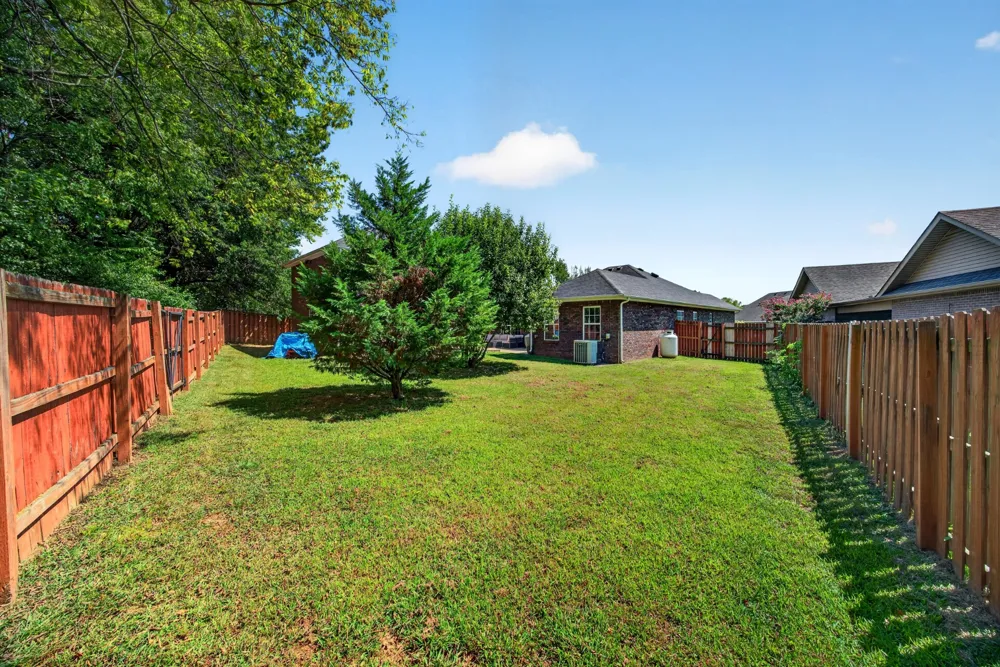 1028 Hendricks Ct Clarksville, TN 37040