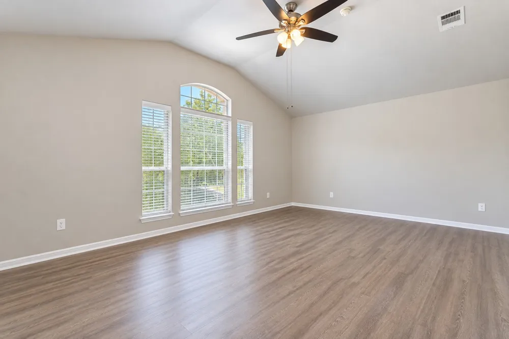201 Middle Creek Buda, TX 78610