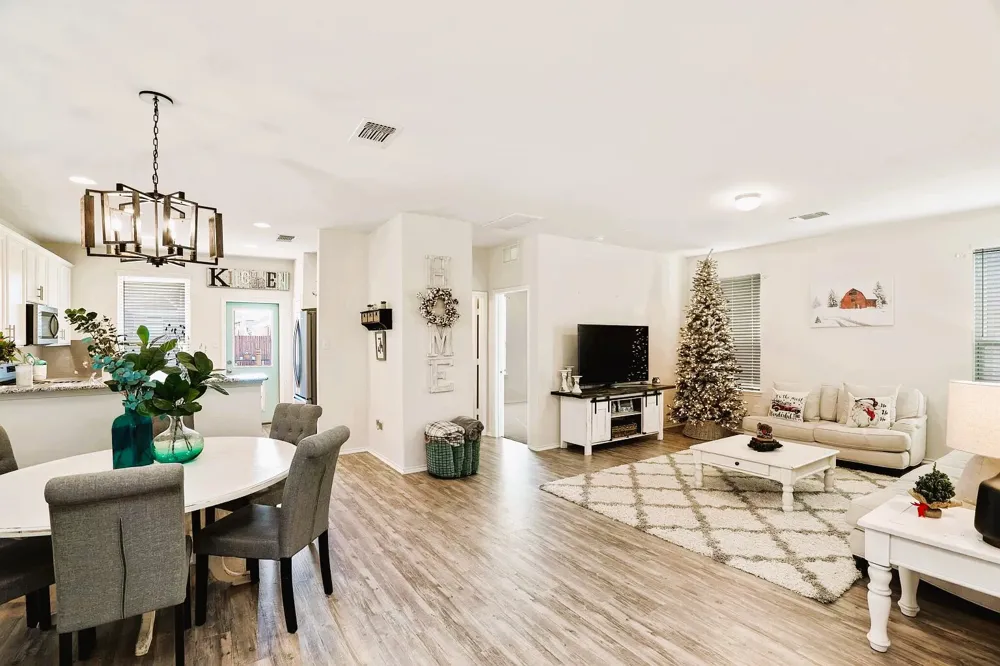 205 La Dera Drive Liberty Hill, TX 78642