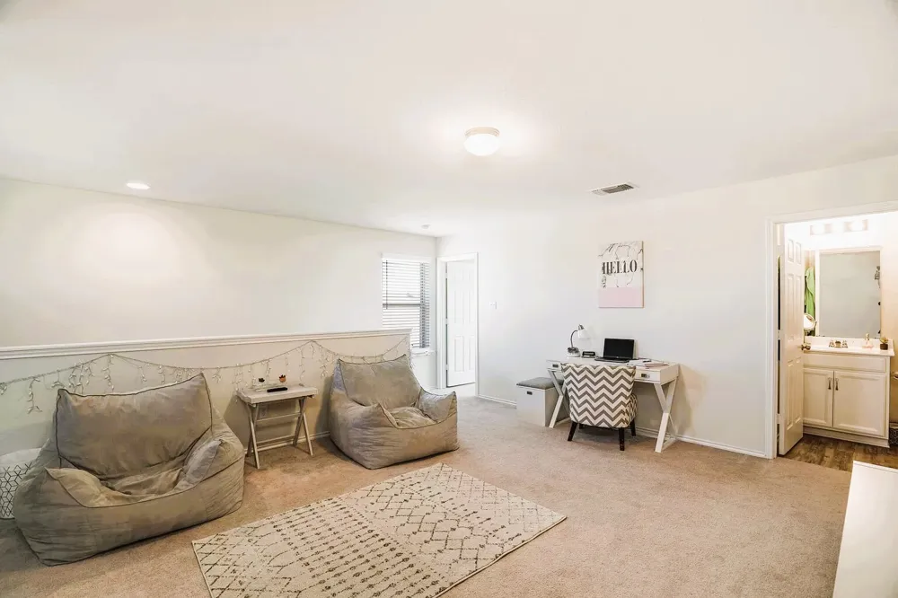 205 La Dera Drive Liberty Hill, TX 78642