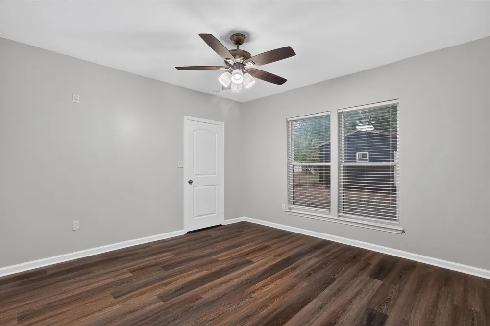 906 Catherine Street Terrell, TX 75160