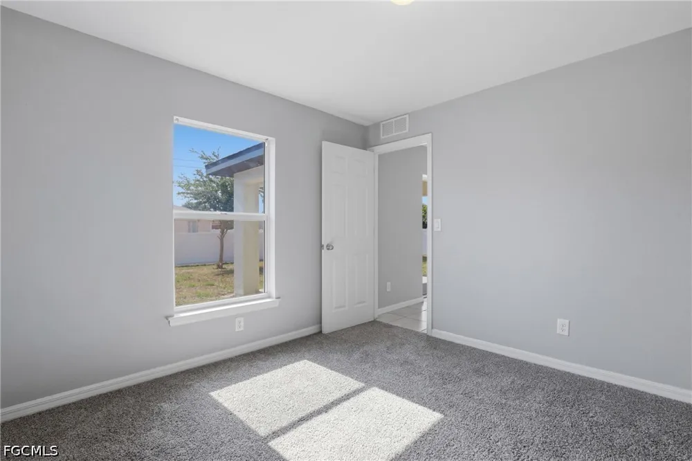 NE 1st Avenue Cape Coral, FL 33909