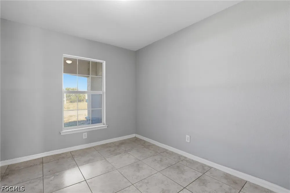 NE 1st Avenue Cape Coral, FL 33909