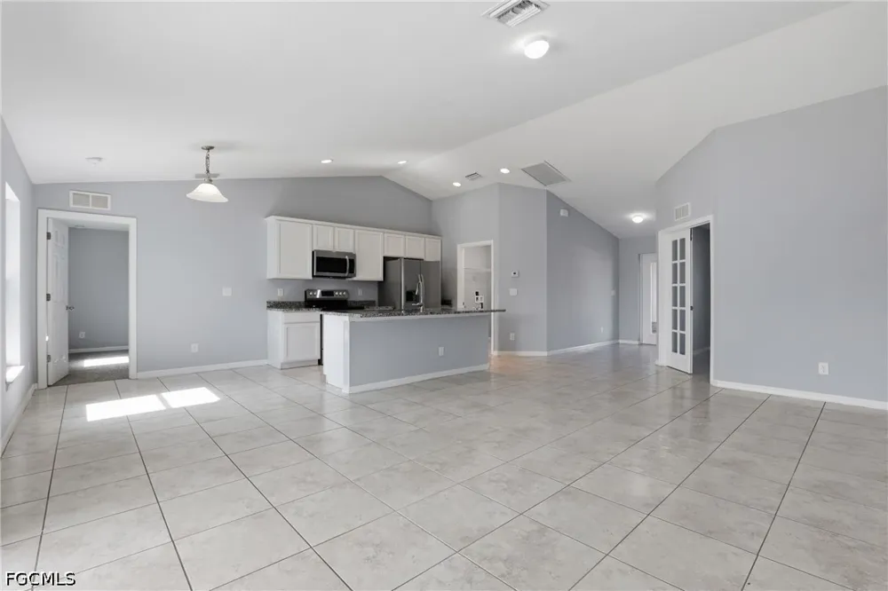 NE 1st Avenue Cape Coral, FL 33909