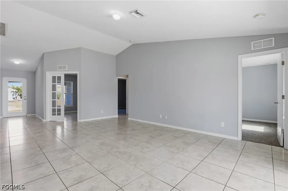 NE 1st Avenue Cape Coral, FL 33909
