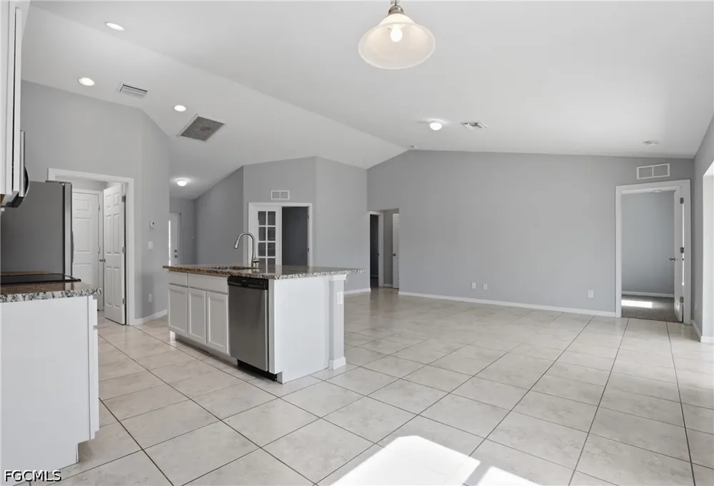 NE 1st Avenue Cape Coral, FL 33909