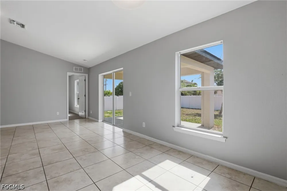 NE 1st Avenue Cape Coral, FL 33909