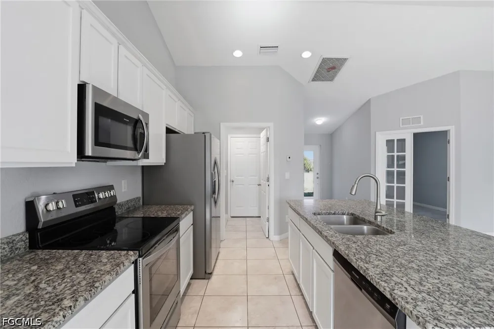 NE 1st Avenue Cape Coral, FL 33909