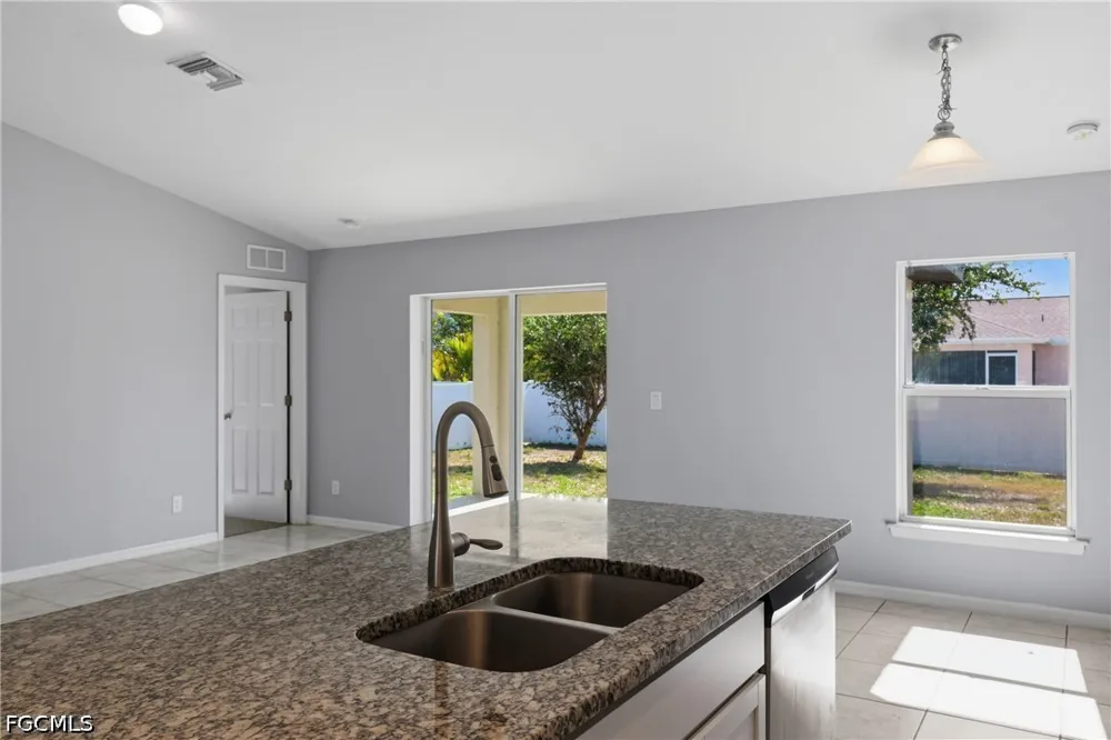 NE 1st Avenue Cape Coral, FL 33909