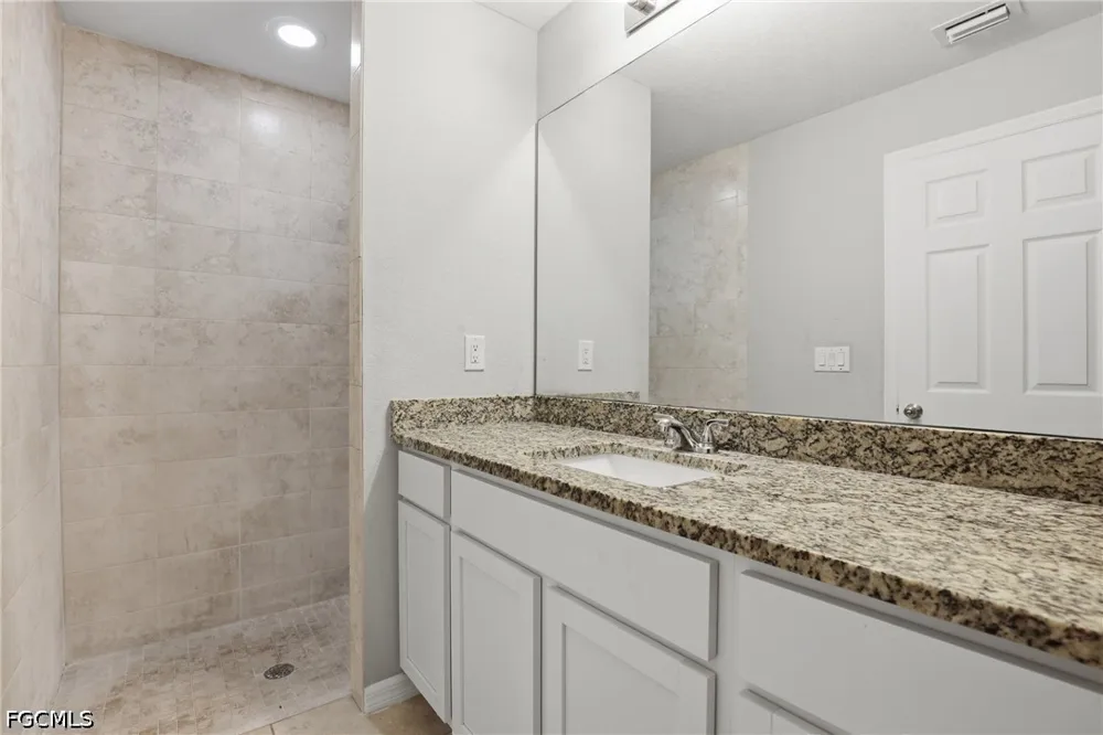 NE 1st Avenue Cape Coral, FL 33909