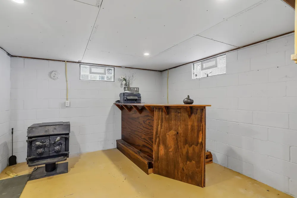 1982 Fairplain Avenue Benton Harbor, MI 49022