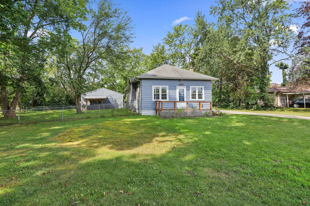 1982 Fairplain Avenue Benton Harbor, MI 49022