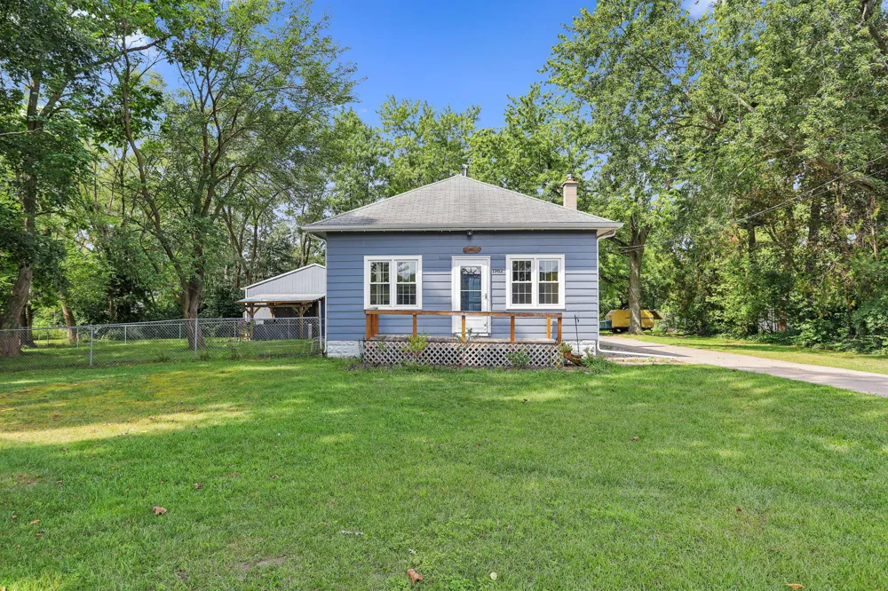 1982 Fairplain Avenue Benton Harbor, MI 49022