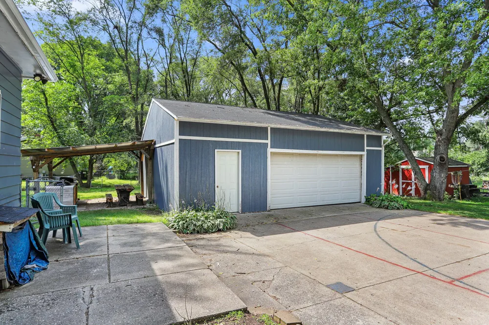1982 Fairplain Avenue Benton Harbor, MI 49022