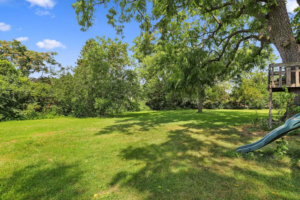 1982 Fairplain Avenue Benton Harbor, MI 49022