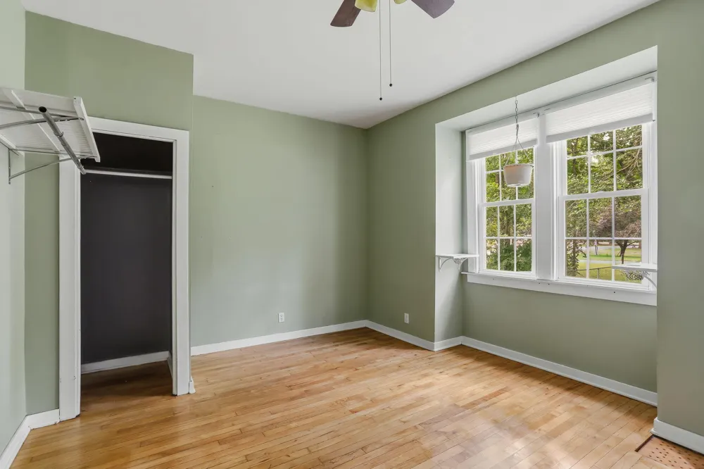 1982 Fairplain Avenue Benton Harbor, MI 49022