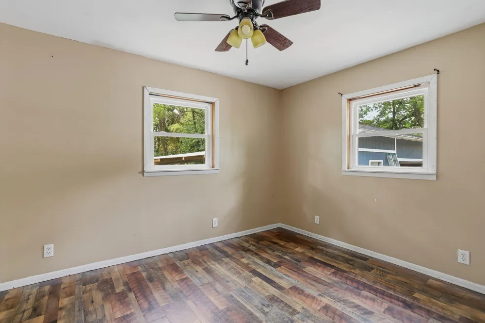 1982 Fairplain Avenue Benton Harbor, MI 49022