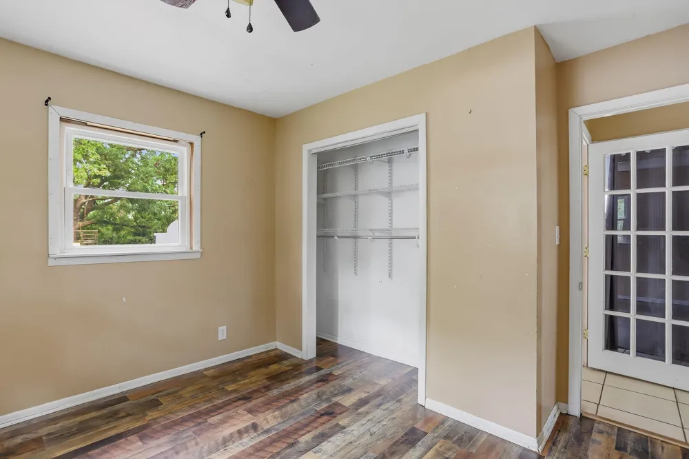 1982 Fairplain Avenue Benton Harbor, MI 49022