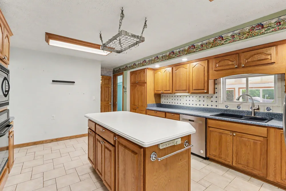 282 S Minges Road Battle Creek, MI 49015