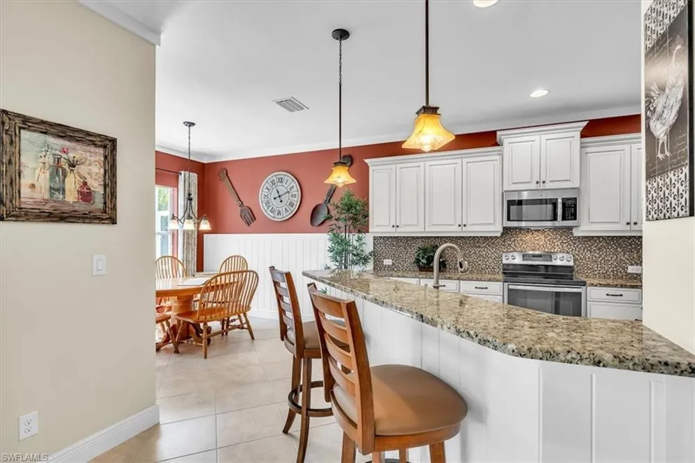 14024 Mirror Drive Naples, FL 34114