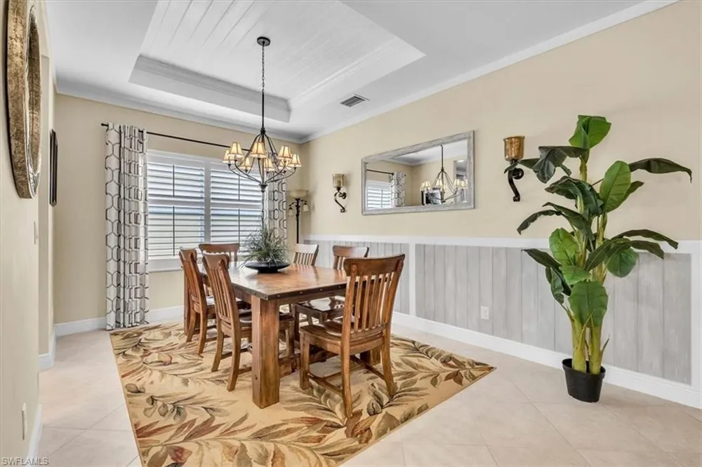 14024 Mirror Drive Naples, FL 34114