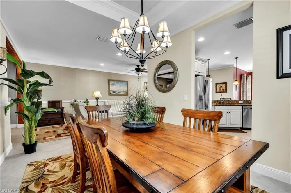 14024 Mirror Drive Naples, FL 34114