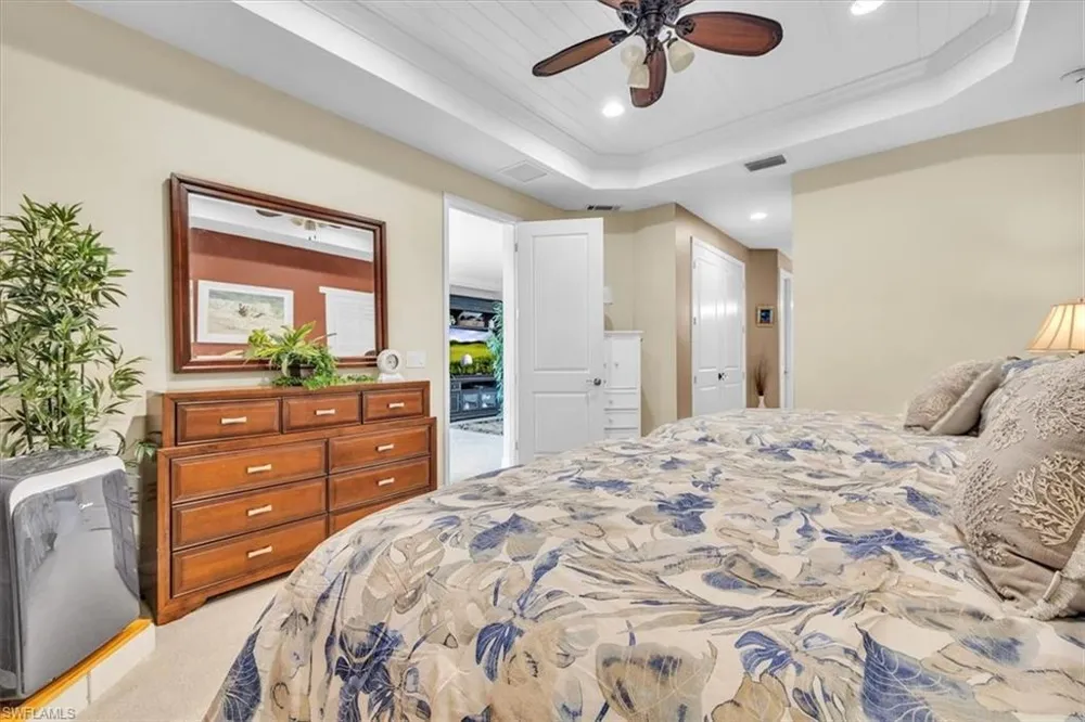 14024 Mirror Drive Naples, FL 34114