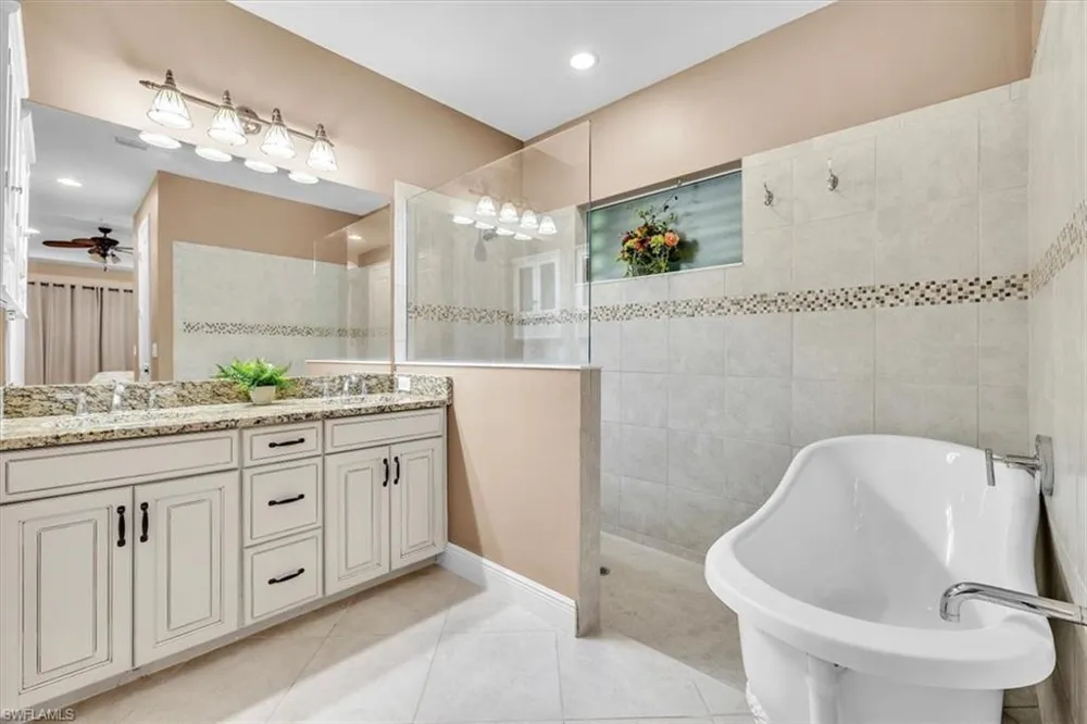 14024 Mirror Drive Naples, FL 34114