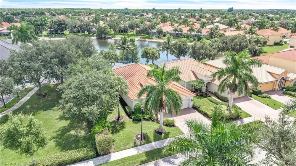 14024 Mirror Drive Naples, FL 34114