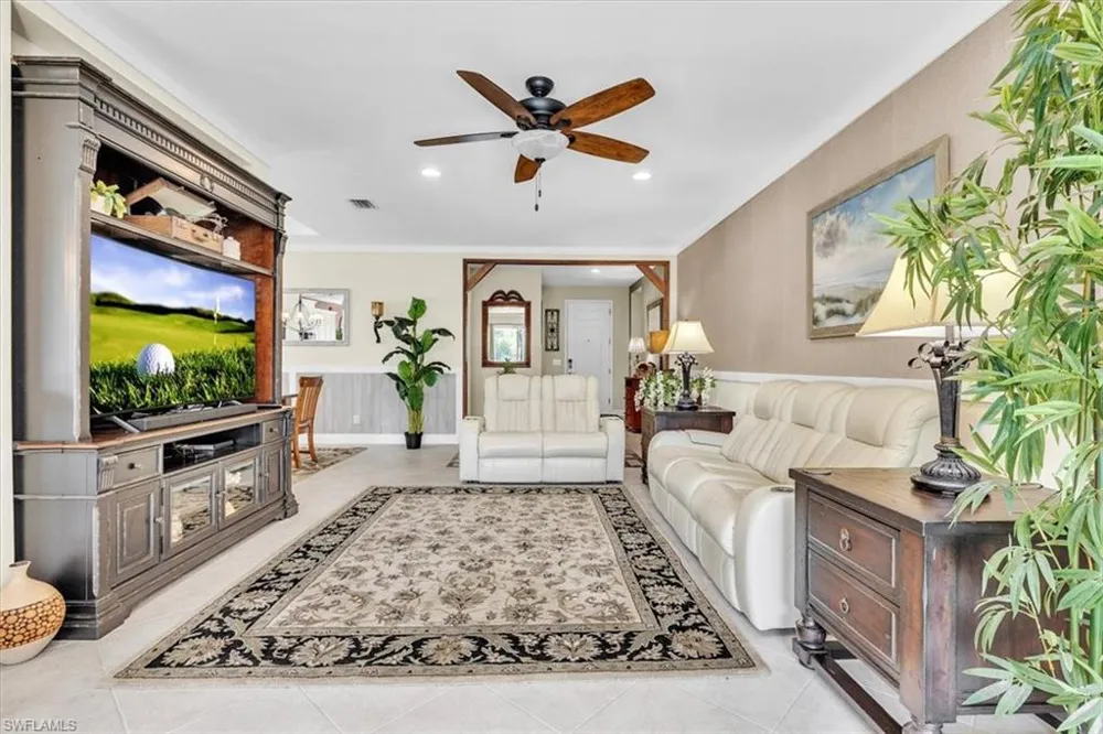 14024 Mirror Drive Naples, FL 34114