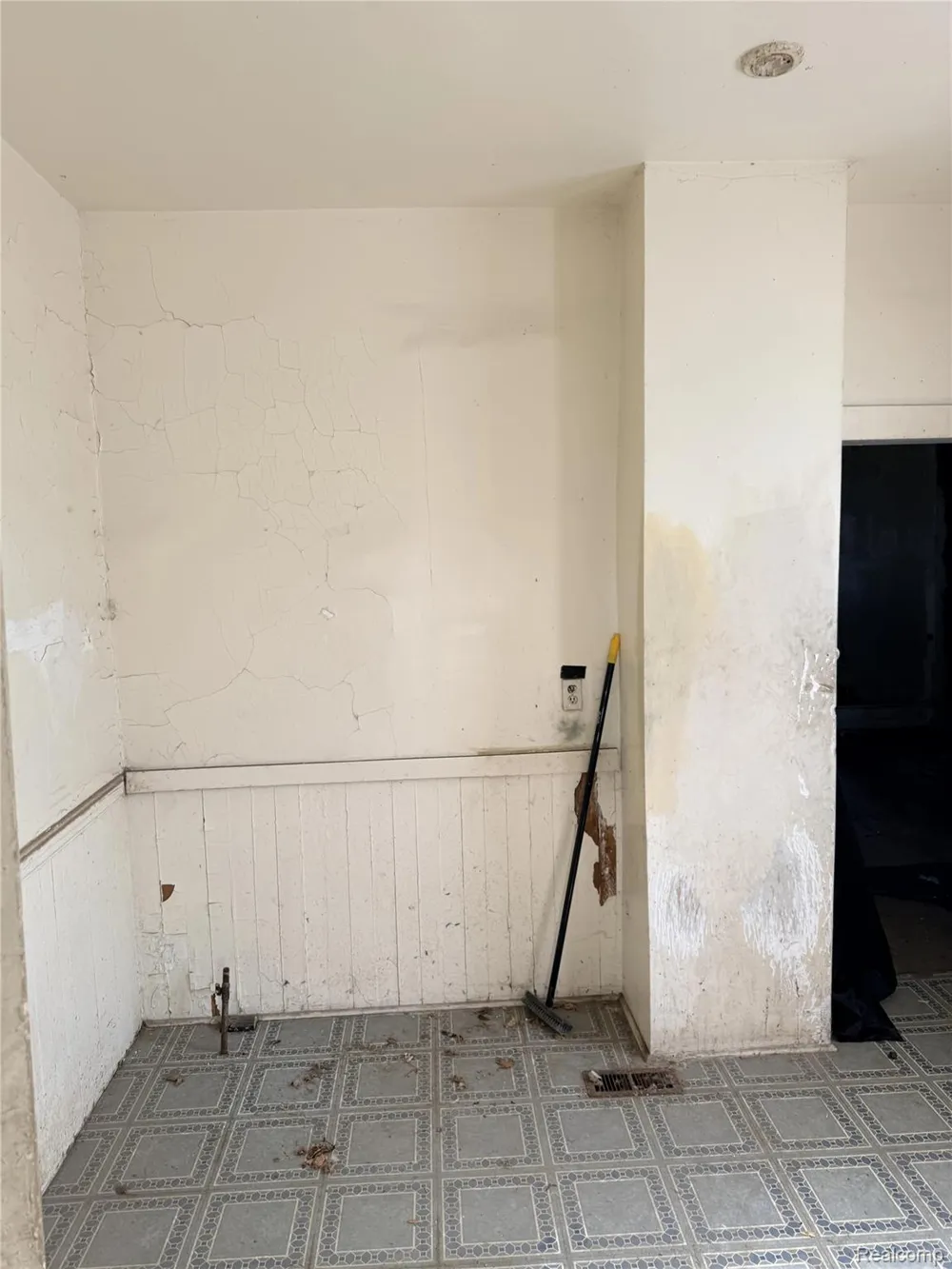1799 Sheridan Street Detroit City, MI 48214