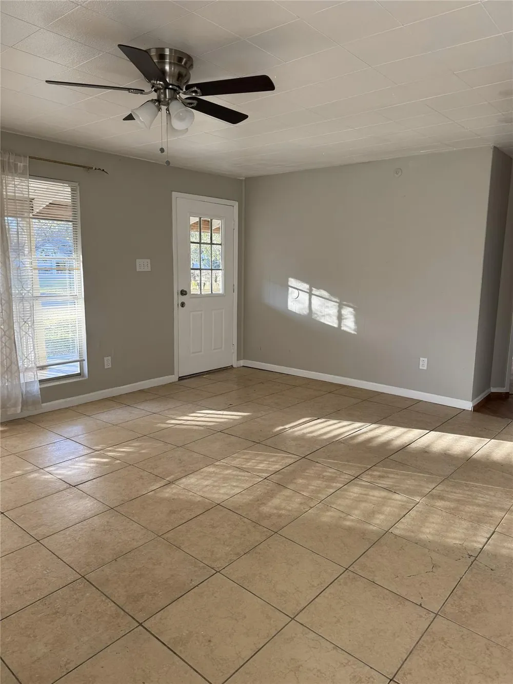 705 Smokey River Bend Conroe, TX 77316
