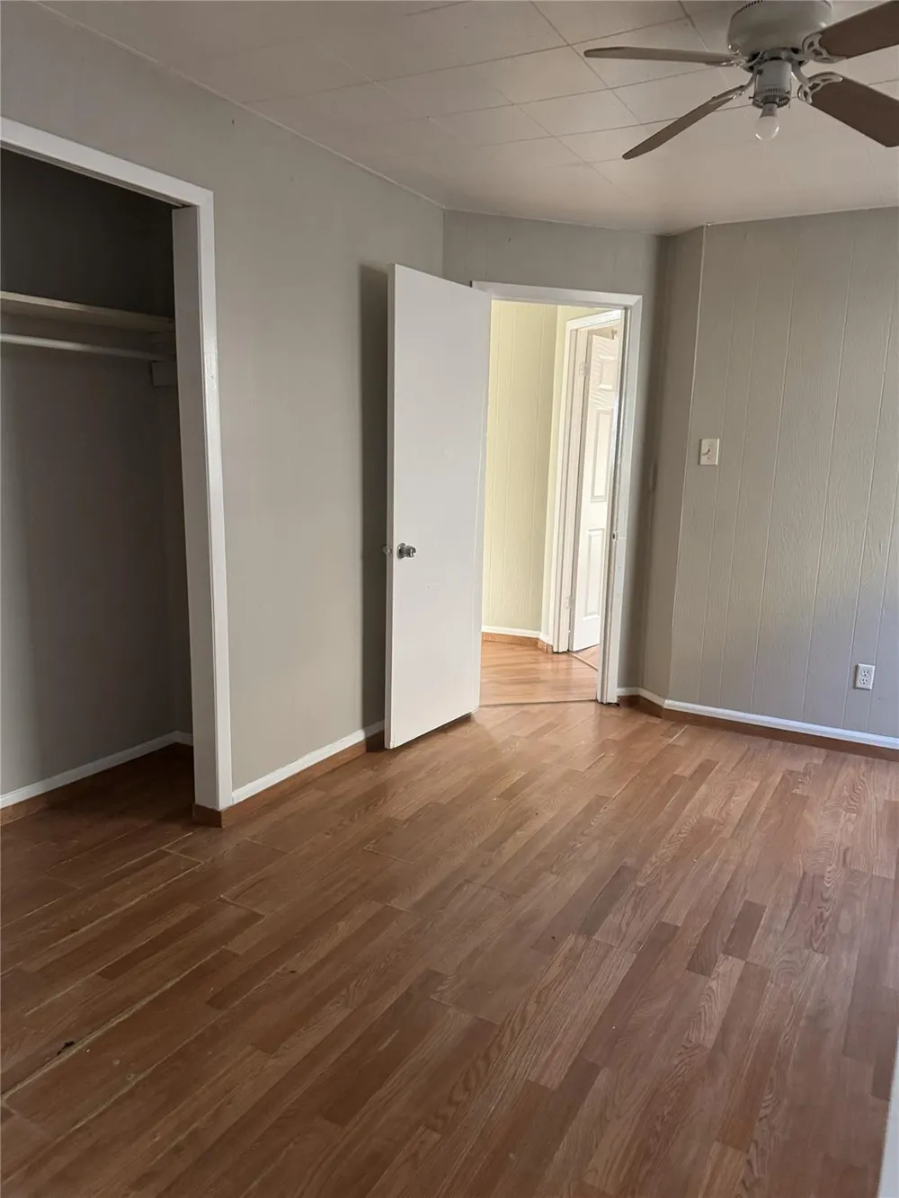 705 Smokey River Bend Conroe, TX 77316