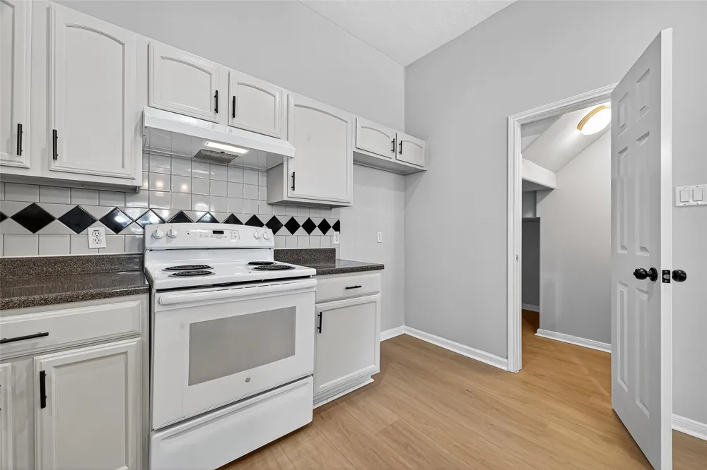 2710 Grants Lake Boulevard #L8 Sugar Land, TX 77479