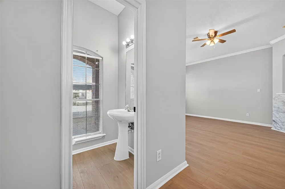 2710 Grants Lake Boulevard #L8 Sugar Land, TX 77479