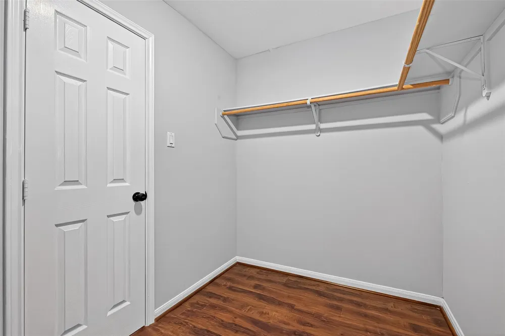 2710 Grants Lake Boulevard #L8 Sugar Land, TX 77479