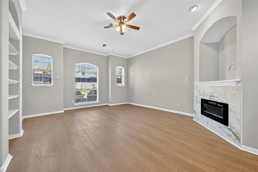 2710 Grants Lake Boulevard #L8 Sugar Land, TX 77479