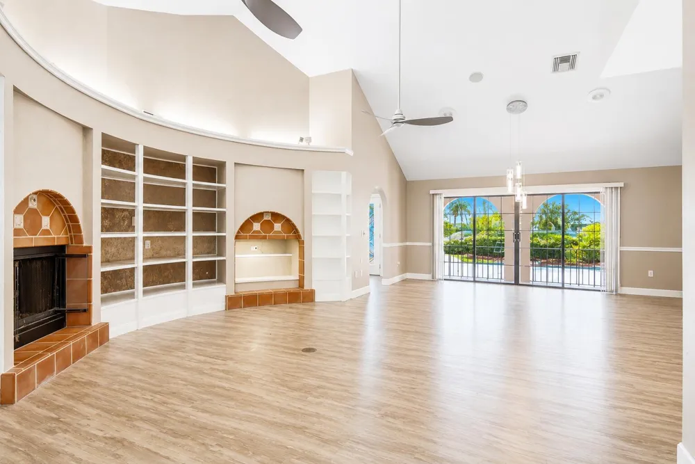 1157 SW Mirror Lake Cove Port St. Lucie, FL 34986