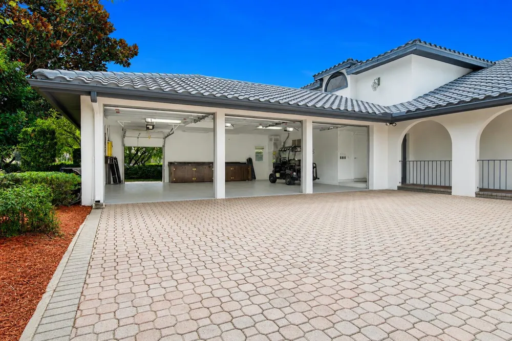 1157 SW Mirror Lake Cove Port St. Lucie, FL 34986