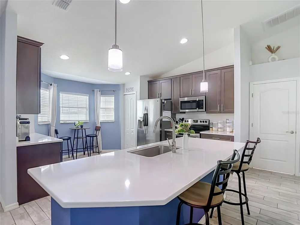 2140 CREEKS CROSSING LANE Lakeland, FL 33810