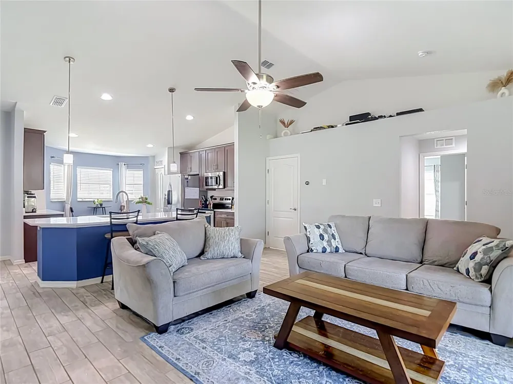 2140 CREEKS CROSSING LANE Lakeland, FL 33810