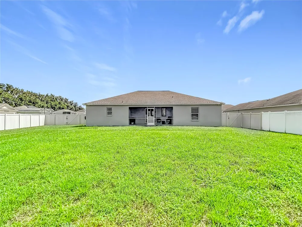 2140 CREEKS CROSSING LANE Lakeland, FL 33810