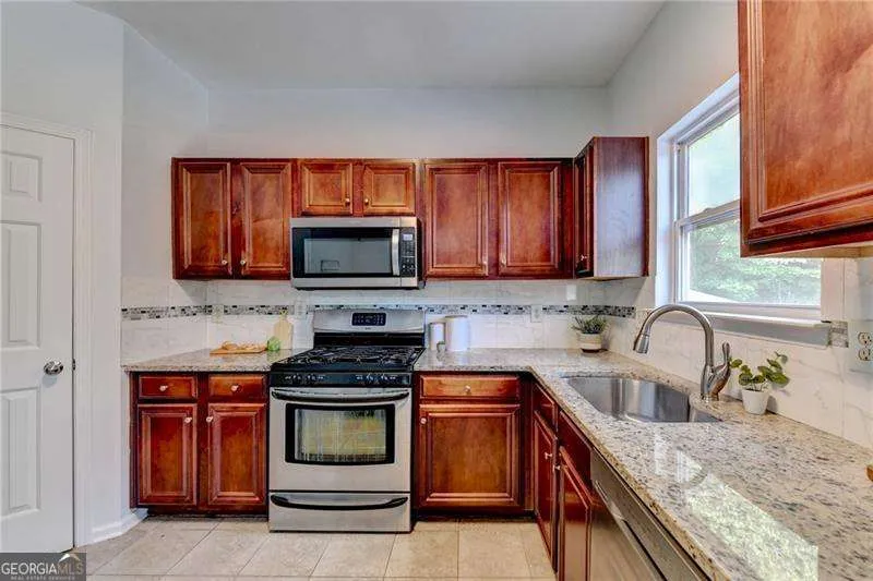 220 Nichols DR Suwanee, GA 30024