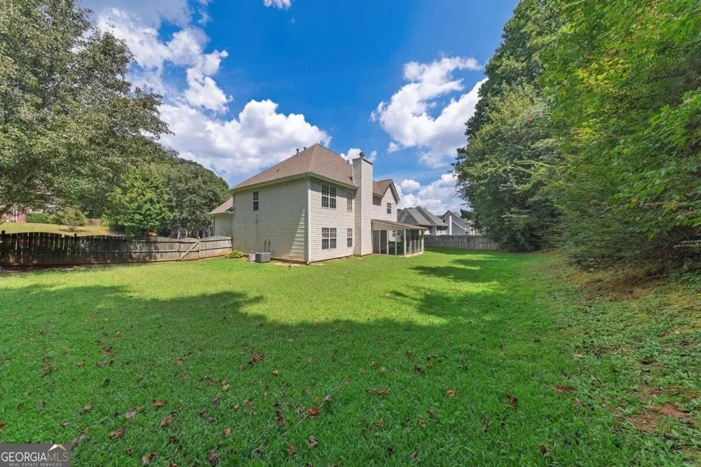120 Silverleaf LN Dallas, GA 30157