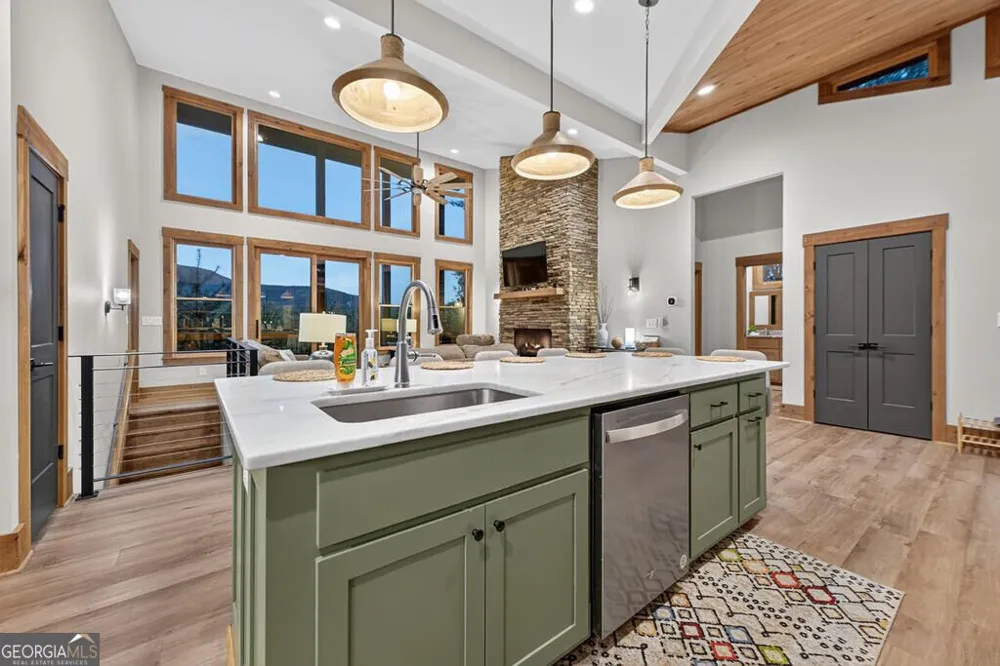149 Watersong BLF Ellijay, GA 30540