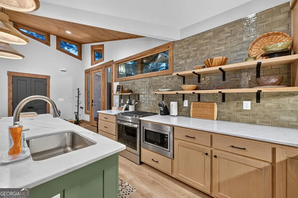 149 Watersong BLF Ellijay, GA 30540