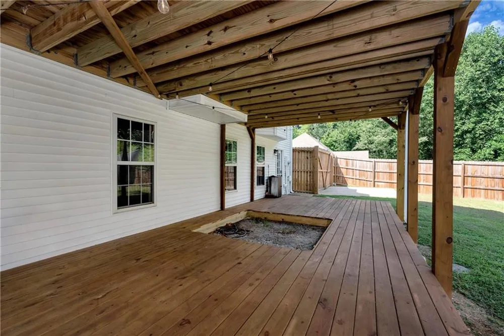 8160 Castleberry Farms Drive Gainesville, GA 30506