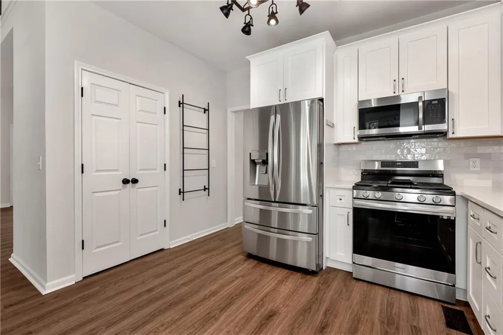 8160 Castleberry Farms Drive Gainesville, GA 30506